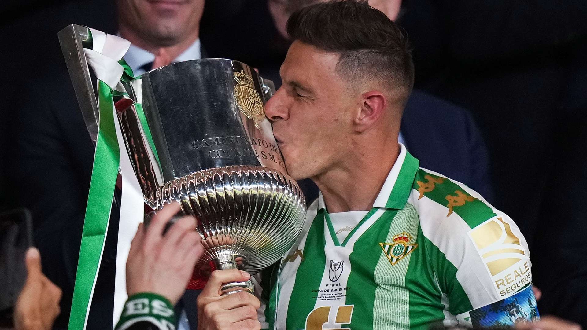 两国政治 两国政治